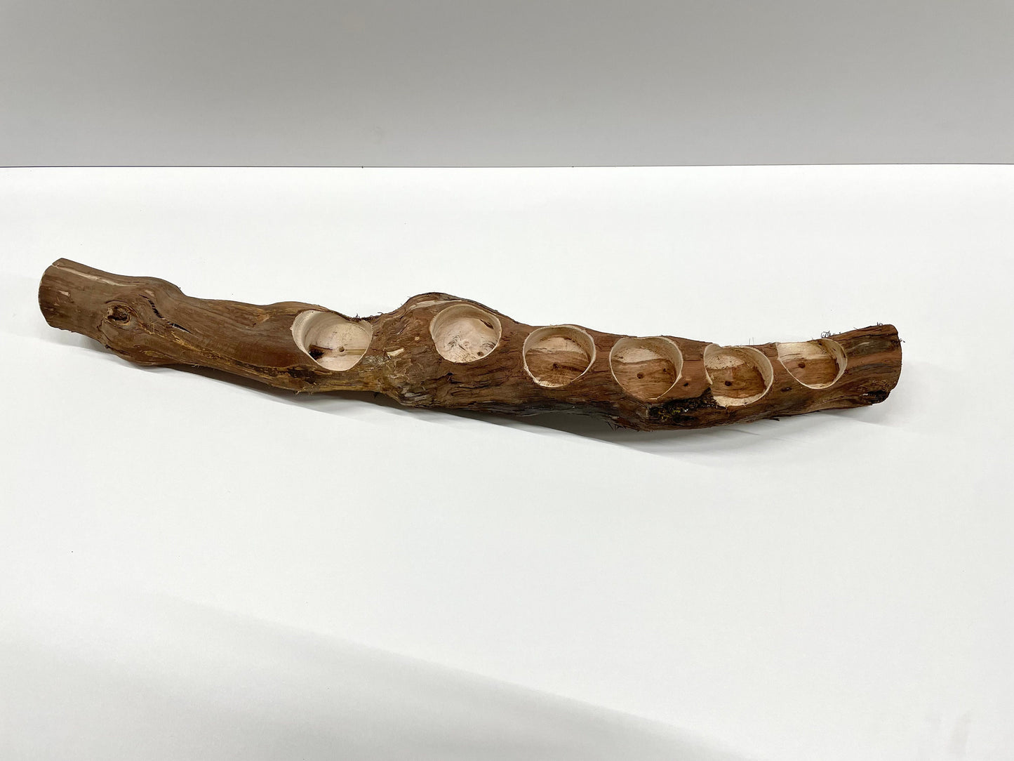Schnapsglashalter aus einer Weinrebe / Holz / Rebstock / Glashalter