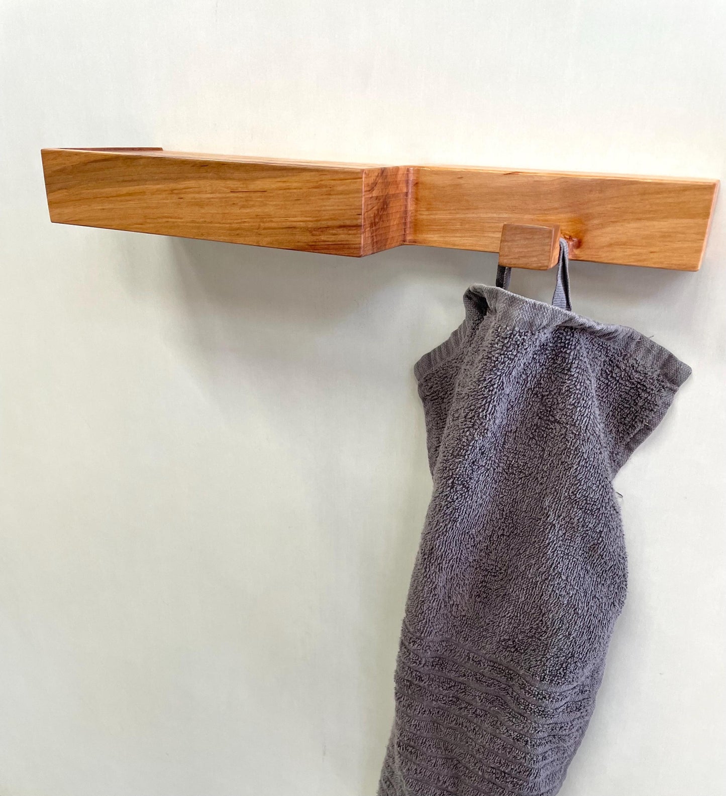 Holz Handtuchhalter aus Eichenholz Handtuchhalter Massivholz Moderner Handtuchhalter Wand Handtuchhalter Bad Küche verschiedene Holzarten
