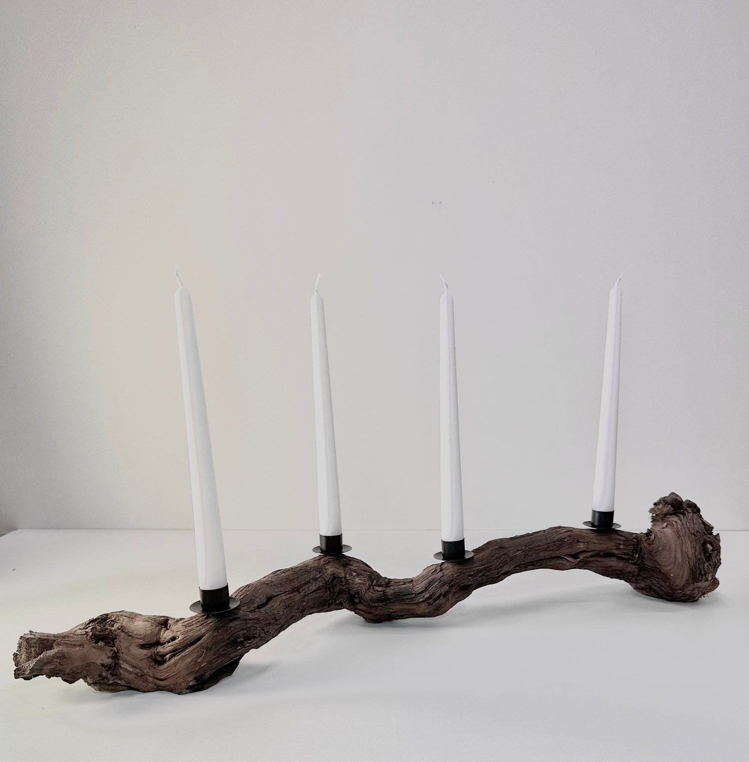Kerzenhalter / Kerzenständer aus Holz / Weinrebe / Stabkerzenhalter einzigartig