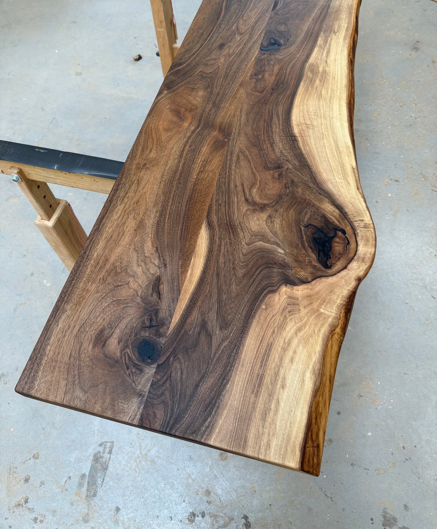 Nussbaumbrett geölt - bis 200cm Länge - XXL Nussbaumplatten - Sideboardablage - Waschtischbrett