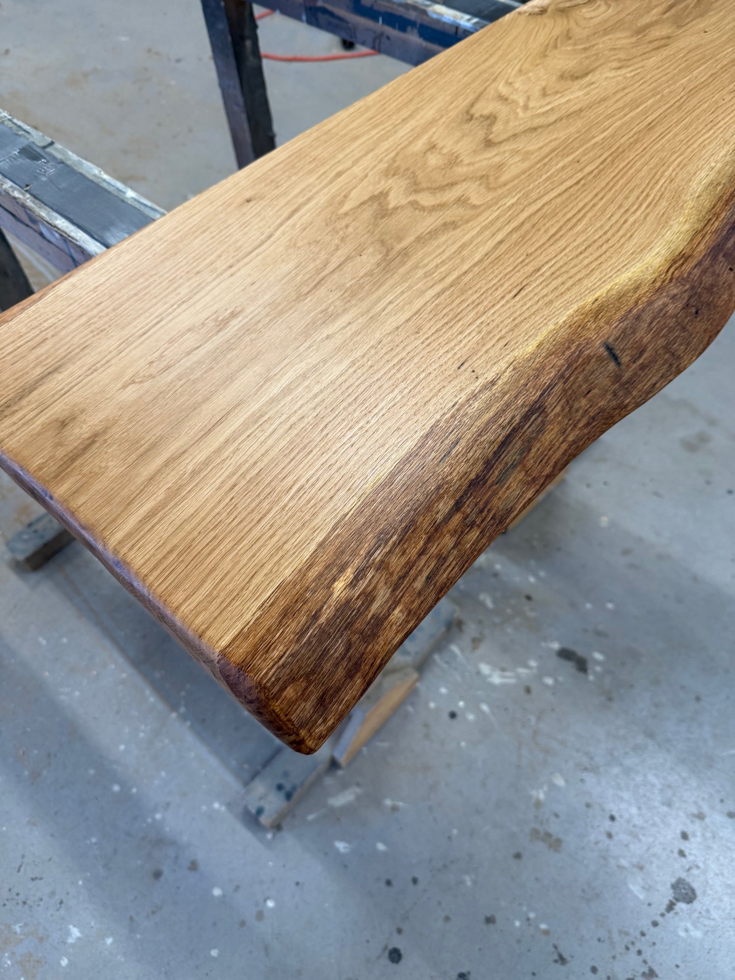 Waschtischplatten Eichenholz - Massivholzplatte mit rustikaler Kante - Waldkante Naturholzbrett hell - Eichenholz geölt - Sideboardablage