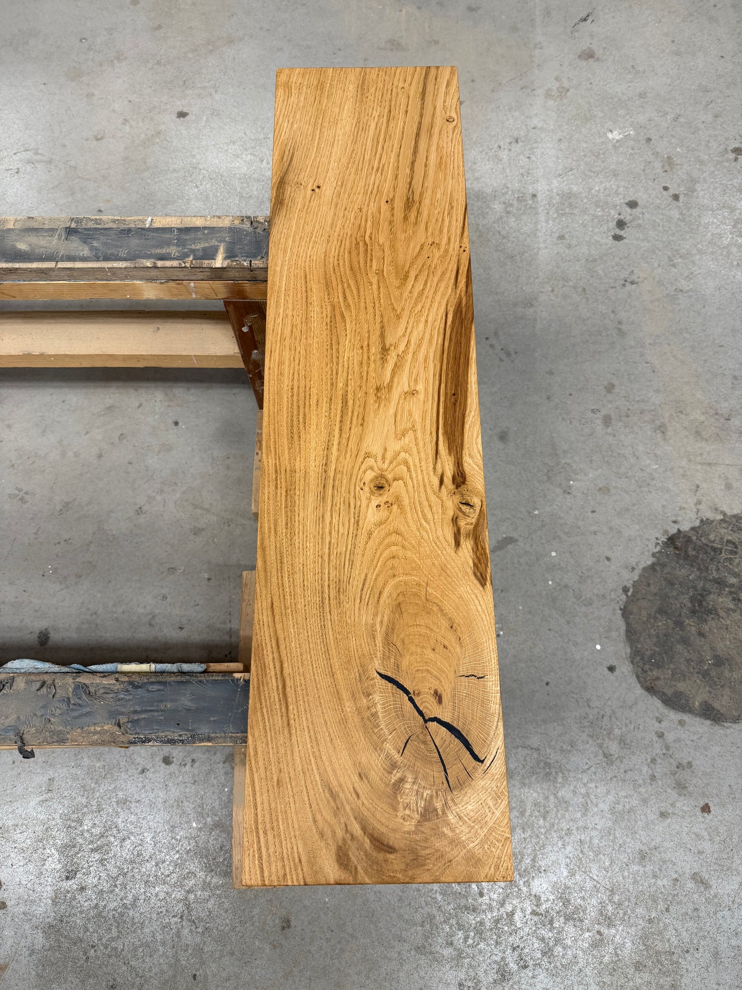 Eiche Fensterbank massiv | Geölt | Waldkante oder gerade Kante | 28–33 mm | Fensterbrett nach Maß | Deutsche Eiche |Individuelle Anfertigung